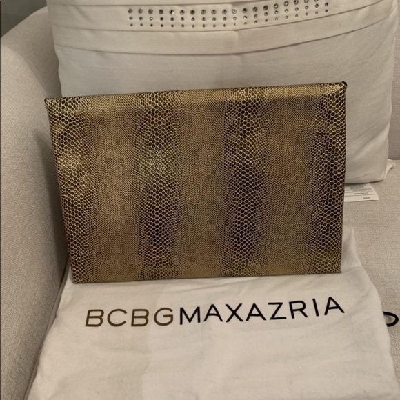 BCBG Clutch - Picture 2 of 4
